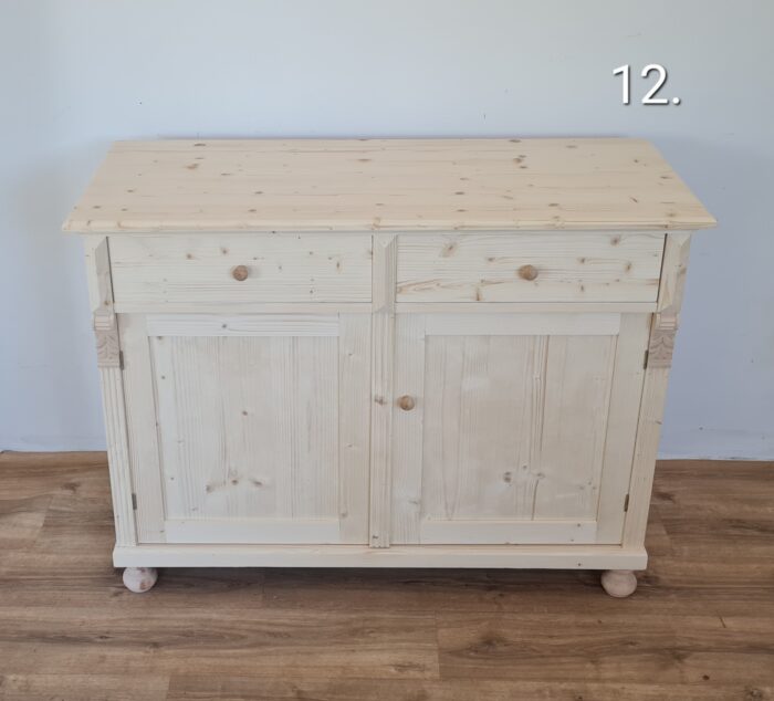 ZA. Ajtós komód, díszes 120x50x90cm - új készítésű