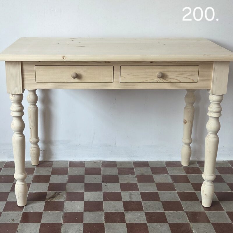L. Íróasztal 109x60x79 - új készítésű