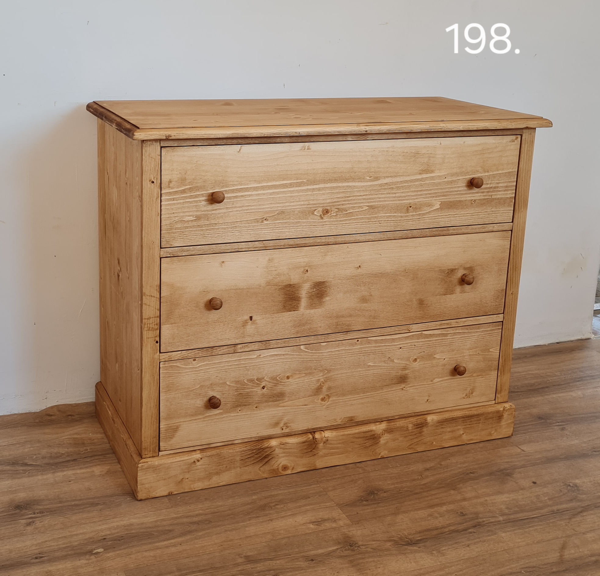 J. Komód 3fiókos 110x50x90cm - új készítésű - Image 5