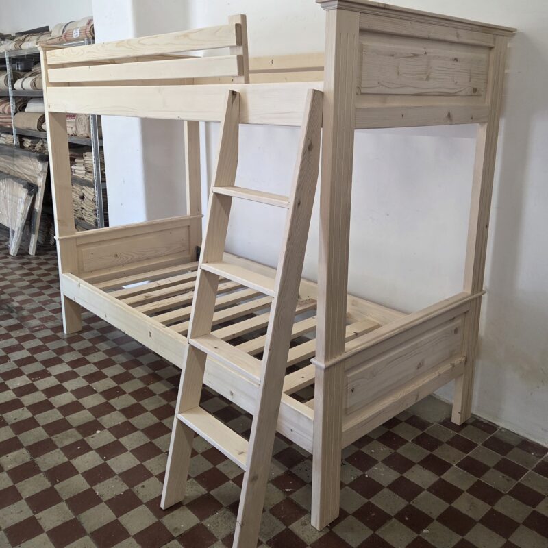 N. Raktáron Emeletes ágy 90x200x195cm - új készítésű
